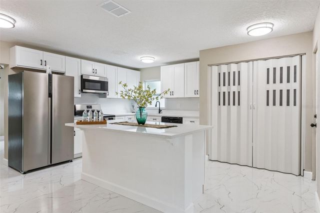 3033 SUTTON DRIVE, Orlando, FL 32810