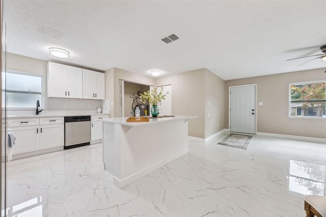 3033 SUTTON DRIVE, Orlando, FL 32810