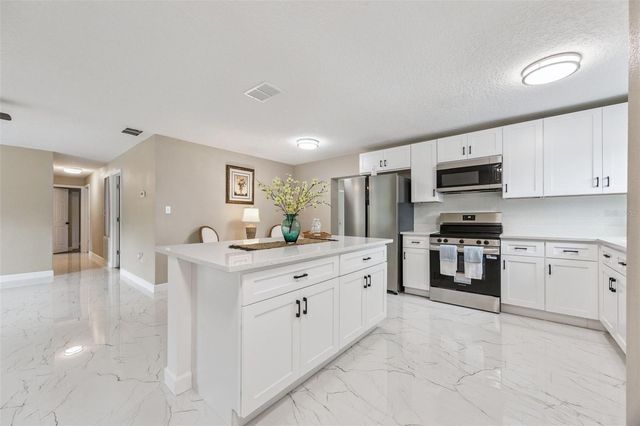 3033 SUTTON DRIVE, Orlando, FL 32810