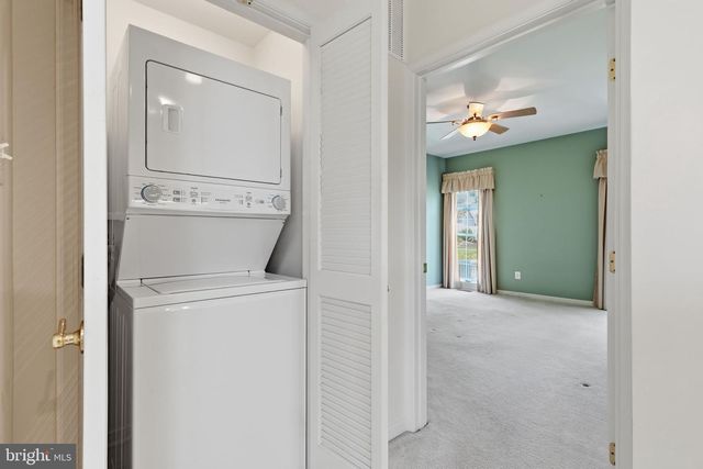 281 MAPLE DR, Hanover, PA 17331