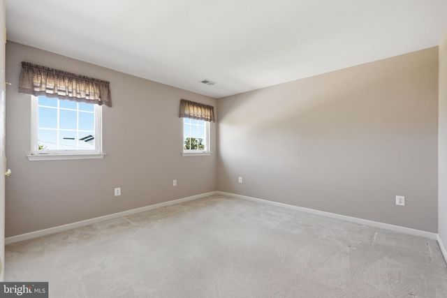 281 MAPLE DR, Hanover, PA 17331