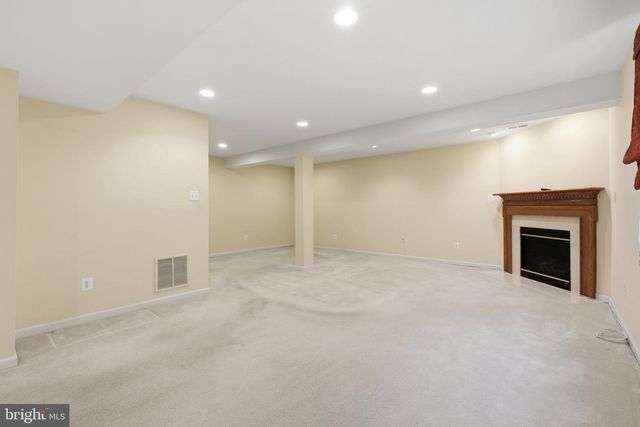 281 MAPLE DR, Hanover, PA 17331