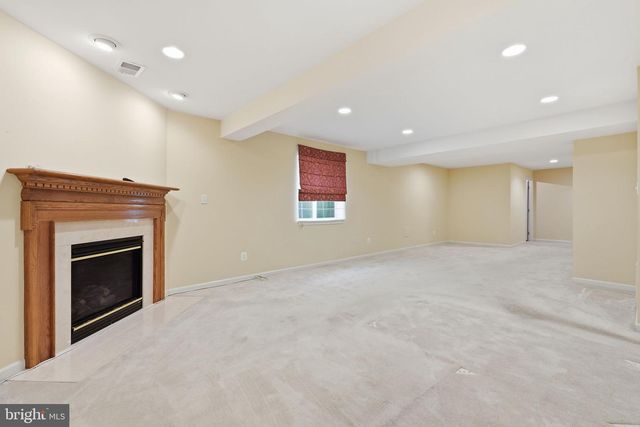 281 MAPLE DR, Hanover, PA 17331