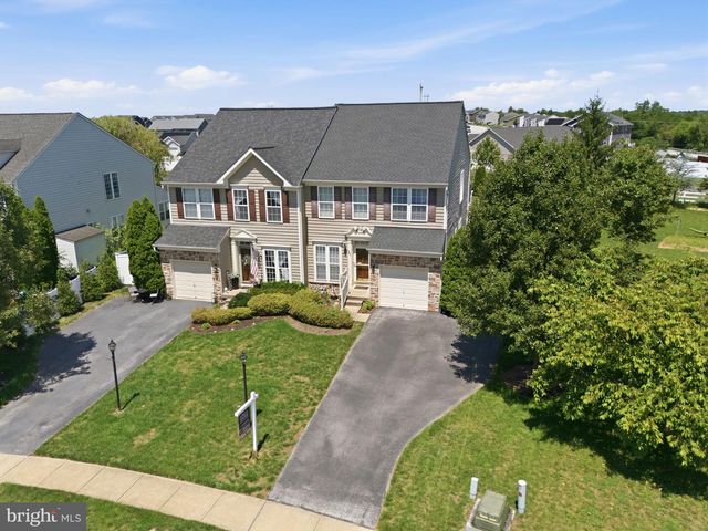 281 MAPLE DR, Hanover, PA 17331