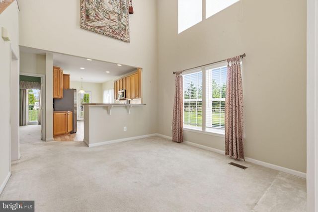 281 MAPLE DR, Hanover, PA 17331
