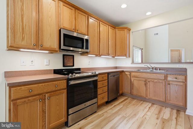 281 MAPLE DR, Hanover, PA 17331