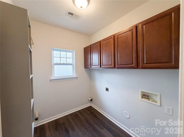 9696 Ravenscroft Lane NW, Concord, NC 28027