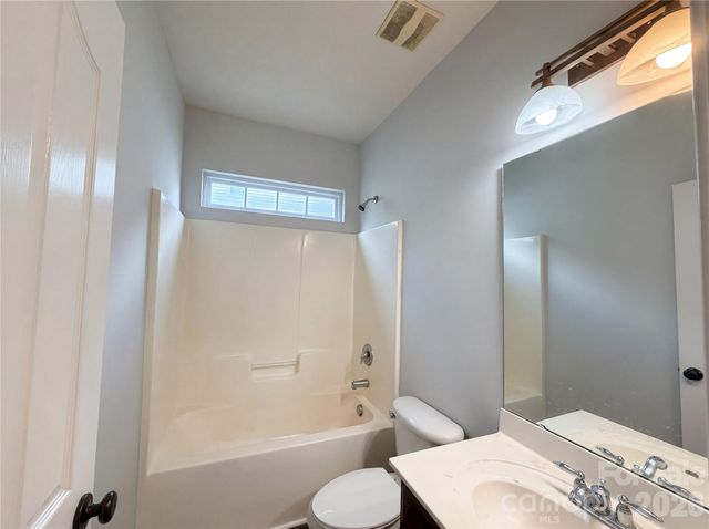 9696 Ravenscroft Lane NW, Concord, NC 28027