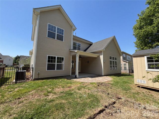 9696 Ravenscroft Lane NW, Concord, NC 28027