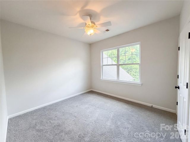 9696 Ravenscroft Lane NW, Concord, NC 28027