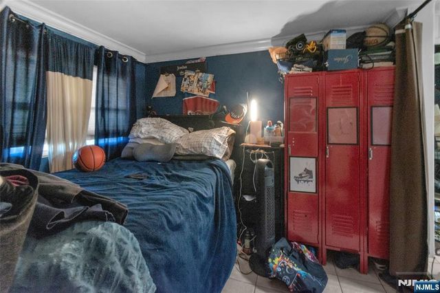 439 Hillside Avenue, Saddle Brook, NJ 07663