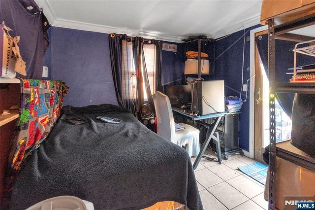 439 Hillside Avenue, Saddle Brook, NJ 07663