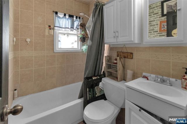 439 Hillside Avenue, Saddle Brook, NJ 07663