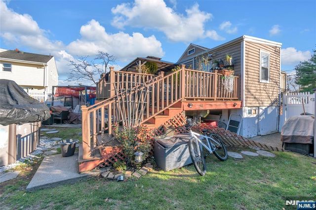 439 Hillside Avenue, Saddle Brook, NJ 07663