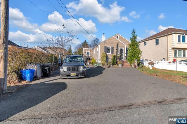 439 Hillside Avenue, Saddle Brook, NJ 07663