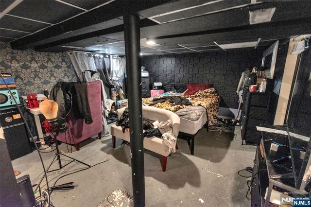 439 Hillside Avenue, Saddle Brook, NJ 07663