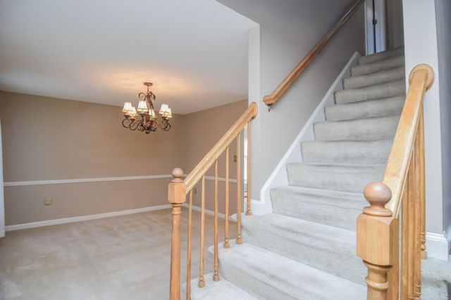 9 Wimbledon Crossing, Dracut, MA 01826