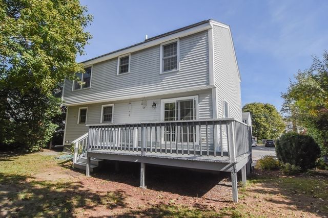 9 Wimbledon Crossing, Dracut, MA 01826