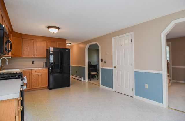9 Wimbledon Crossing, Dracut, MA 01826