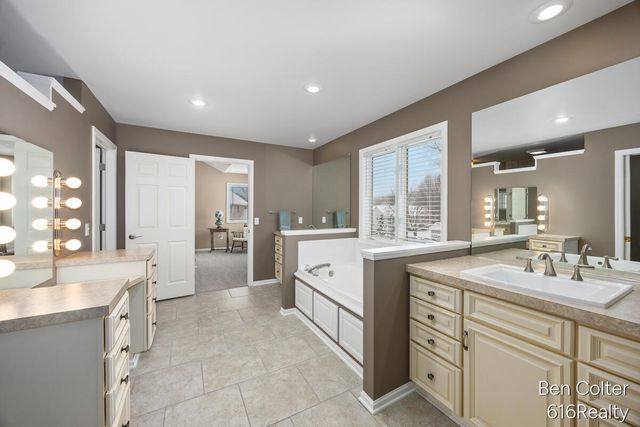 5408 Fieldstone Drive SW, Wyoming, MI 49418