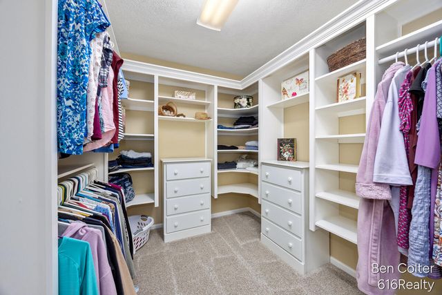 5408 Fieldstone Drive SW, Wyoming, MI 49418