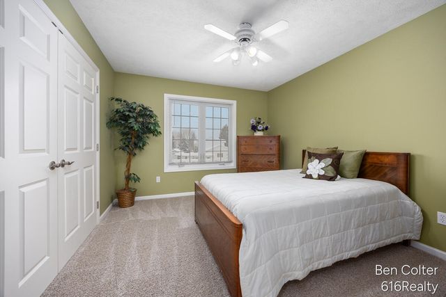 5408 Fieldstone Drive SW, Wyoming, MI 49418