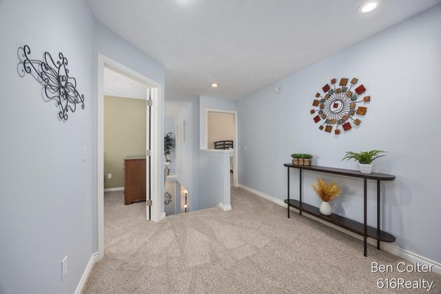 5408 Fieldstone Drive SW, Wyoming, MI 49418