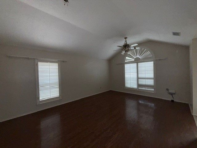 9124 Timber Oaks Drive, Fort Worth, TX 76179