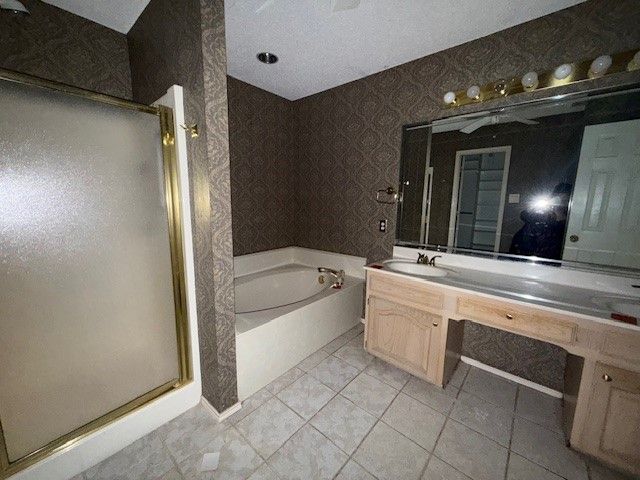 9124 Timber Oaks Drive, Fort Worth, TX 76179