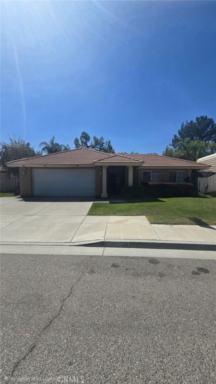 1545 Appian Way, San Jacinto, CA 92583