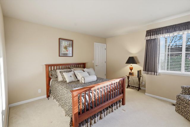 18936 Hummingbird Dr, Penn Valley, CA 95946