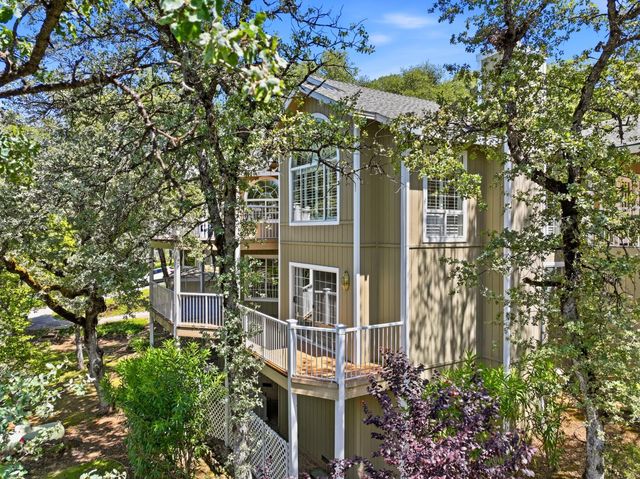 18936 Hummingbird Dr, Penn Valley, CA 95946