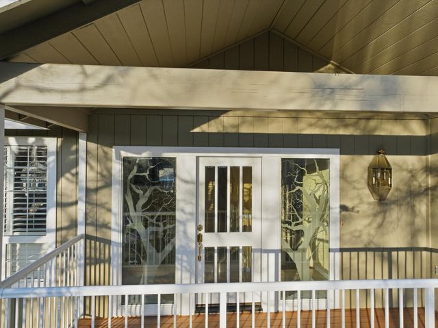 18936 Hummingbird Dr, Penn Valley, CA 95946