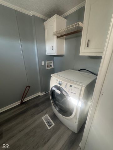 1145 Southpointe Drive, Franklin, IN 46131