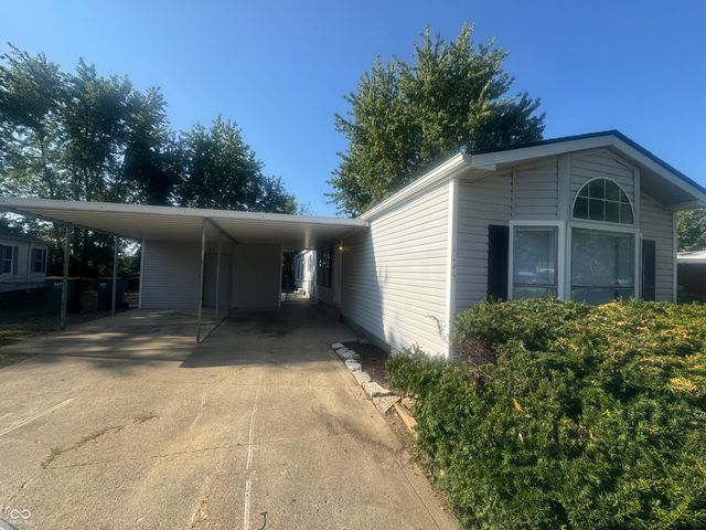 1145 Southpointe Drive, Franklin, IN 46131