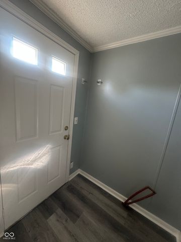 1145 Southpointe Drive, Franklin, IN 46131