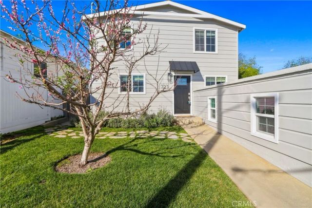 725 N Bandini Street, San Pedro, CA 90731