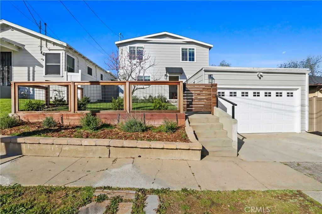 725 N Bandini Street, San Pedro, CA 90731