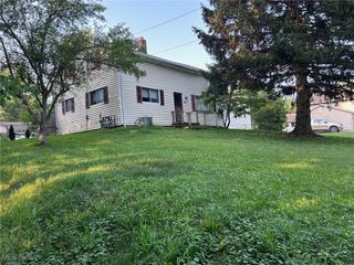29901 Eddy Road, Willoughby Hills, OH 44094