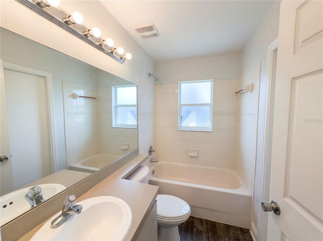 1034 SUMMER GLEN DRIVE, Winter Haven, FL 33880