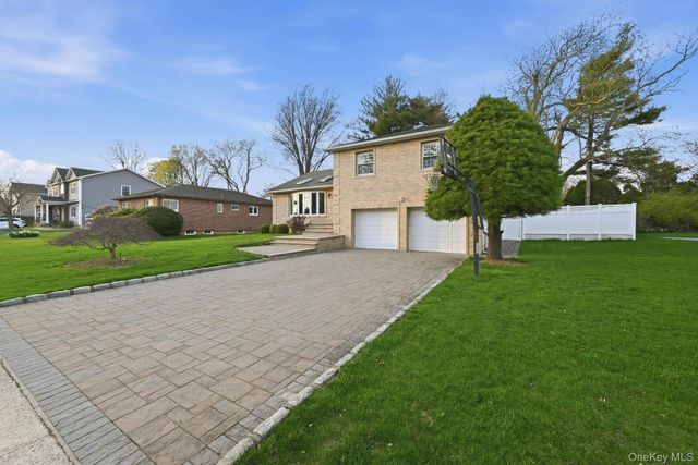 51 Ivy Drive, Jericho, NY 11753