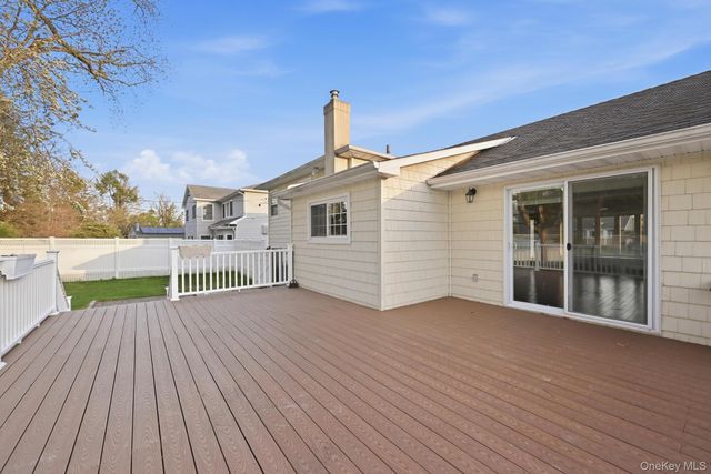 51 Ivy Drive, Jericho, NY 11753