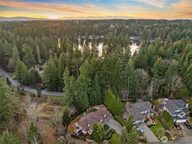 25852 SE 22nd Place, Sammamish, WA 98075