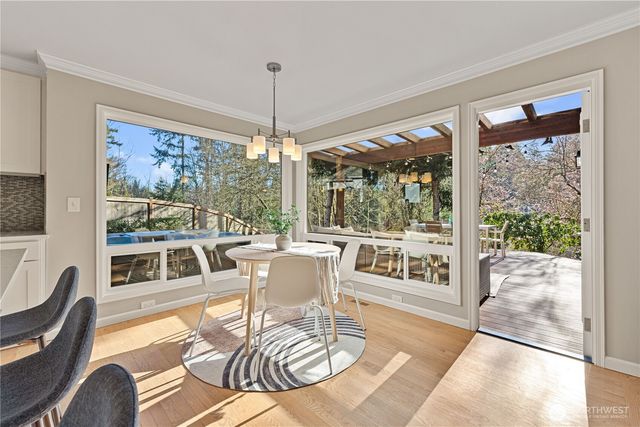 25852 SE 22nd Place, Sammamish, WA 98075