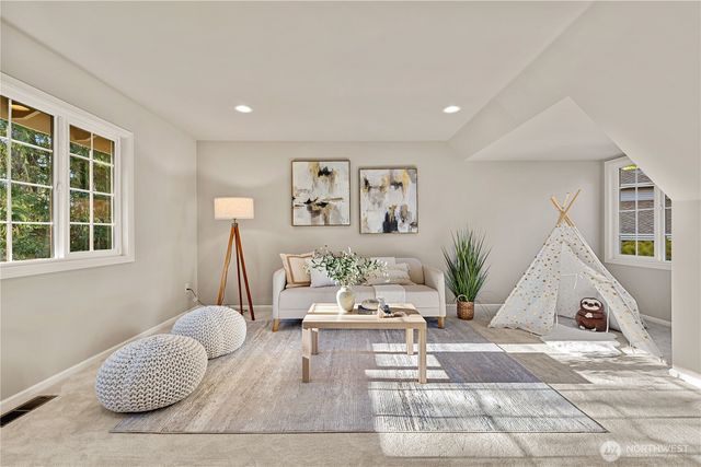 25852 SE 22nd Place, Sammamish, WA 98075