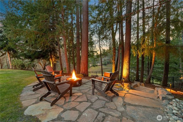 25852 SE 22nd Place, Sammamish, WA 98075