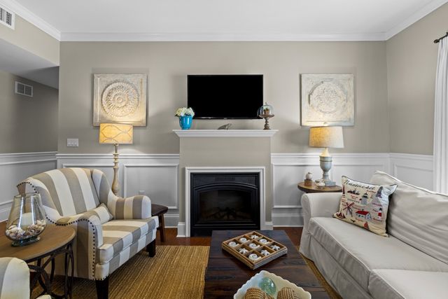616 E Fourth Street 303, Boston, MA 02127