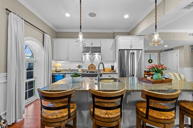 616 E Fourth Street 303, Boston, MA 02127