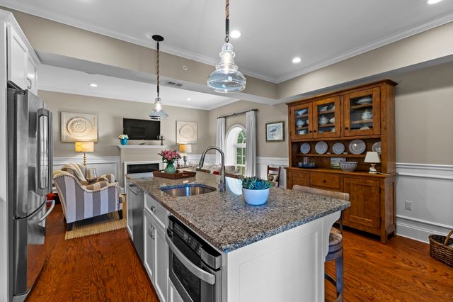 616 E Fourth Street 303, Boston, MA 02127