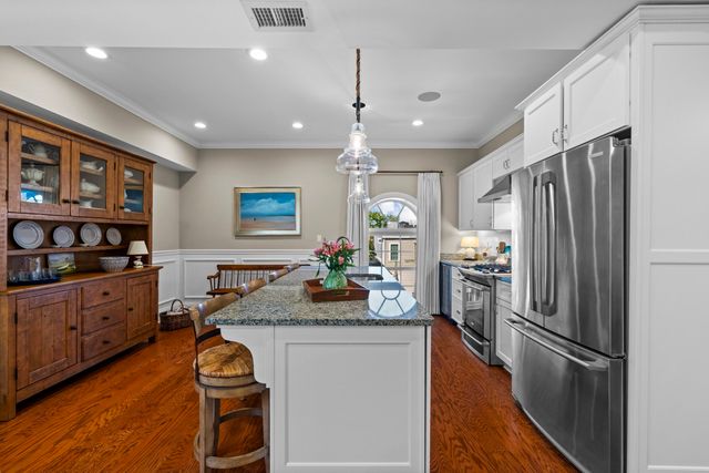 616 E Fourth Street 303, Boston, MA 02127